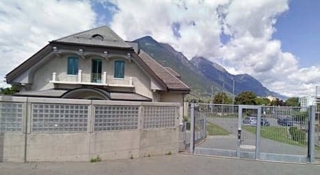 Murder suspect commits suicide in Valais jail