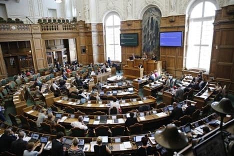 Danes against pay raise for MPs
