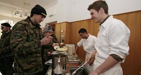 Army pledges to serve Swiss food only to troops