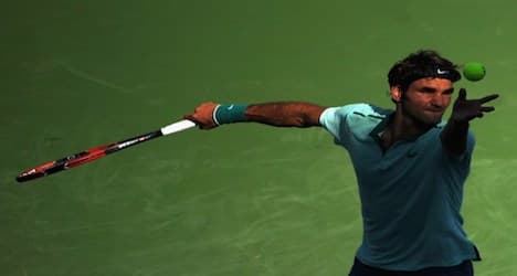 Federer wins milestone 300th Masters match