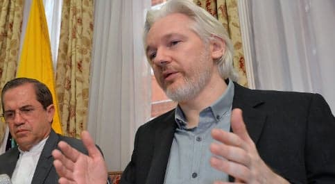 'Assange to stay put until US guarantee': lawyer