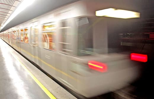 Muslim woman attacked on Vienna train