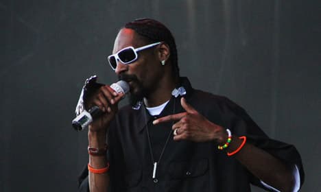 Snoop, Forest Whitaker hawking Danish goods