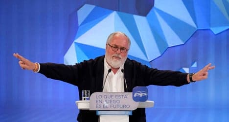 Spain's 'oil-stained' MEP 'won't be dumped'