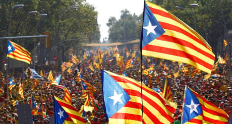 Cabinet moves to block new Catalan ballot