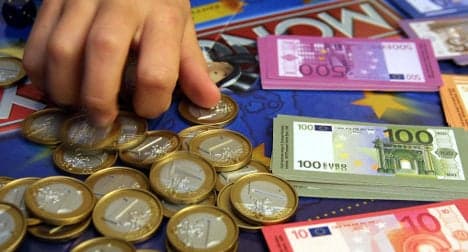 Paris: Six millions de bijoux payés en billets de Monopoly