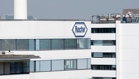 Roche seeks fast track for Ebola virus test