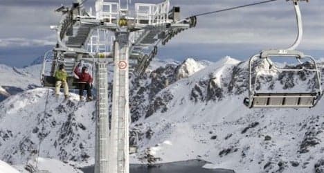 Ski resorts open amid avalanche warnings
