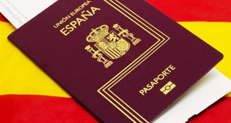 Spain sees steep fall in number of new citizens