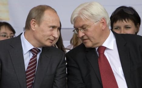 Steinmeier presses Putin in surprise meeting