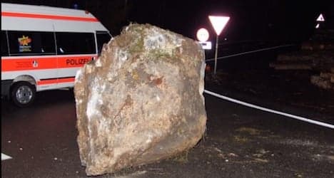 Seven-tonne boulder hits Swiss mountain highway