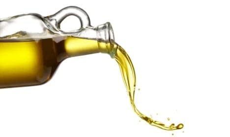 'Buy olive oil for Christmas to help Italy'