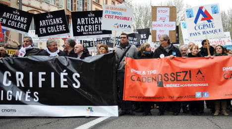 French business owners protest red tape and tax