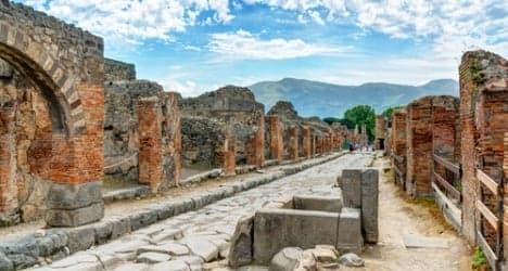Pompeii restored with help of artefact thieves