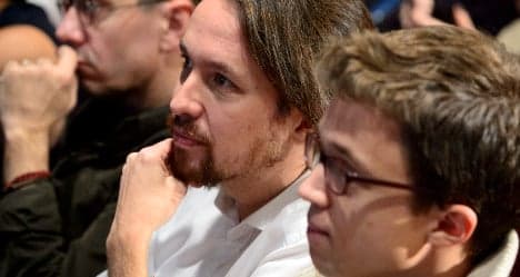 Podemos 'covered in crap': government official