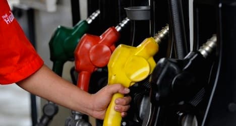 Swiss petrol and fuel prices hit four-year lows