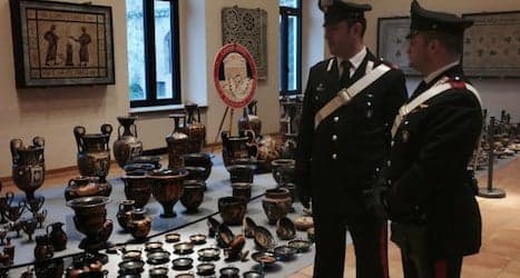 Italians recover looted artefacts from Basel