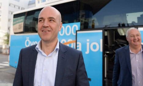 Fredrik Reinfeldt stays in Sweden but not politics