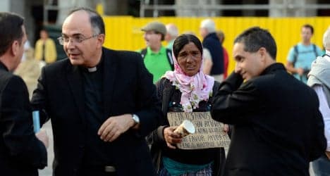 'Don't give money to beggars': Bilbao church