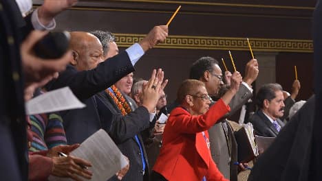 US Congress members wave pencils for Paris
