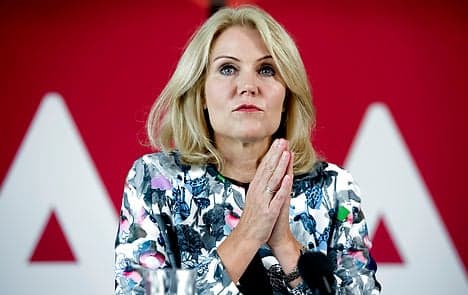 Thorning to visit Ebola workers in Sierra Leone