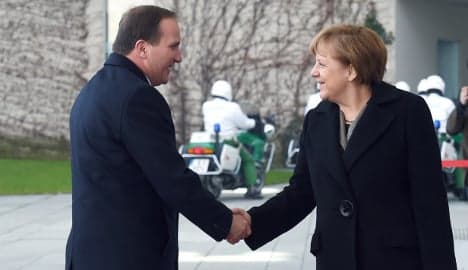 Merkel talks refugees, Ukraine with Swedish PM