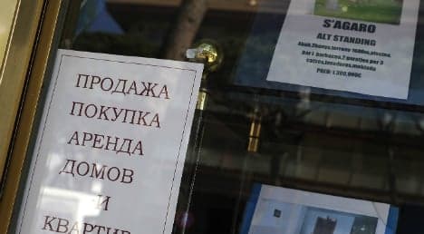 Rouble tumble busts Russian buying boom