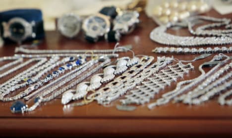 Eight jailed in €100m Paris jewel heist