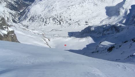 British teen survives dangerous ski selfie
