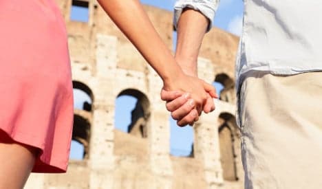 Why flirty Italians still don't do online dating