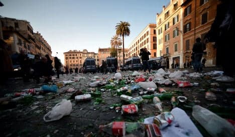 Rome riot: Dutch fans clash with police