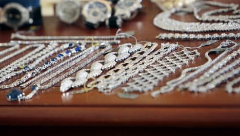 Trial opens in Paris over €100m jewellery heists
