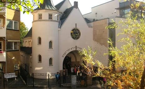 Muslims plan 'peace ring' around Oslo synagogue