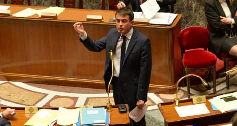 French PM skips MPs' vote to save key reforms