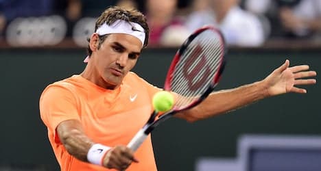 Federer advances to Indian Wells quarters