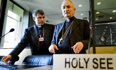 Vatican backs force to stop Isis 'genocide'