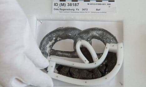 Bavarian archaeologists find 250-year-old pretzel