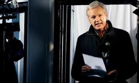 Assange agrees to be questioned in London