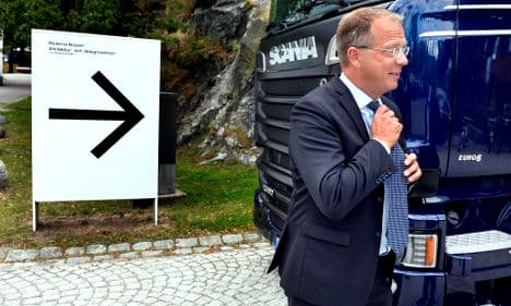 Sweden's Volvo poaches Volkswagen rival for CEO