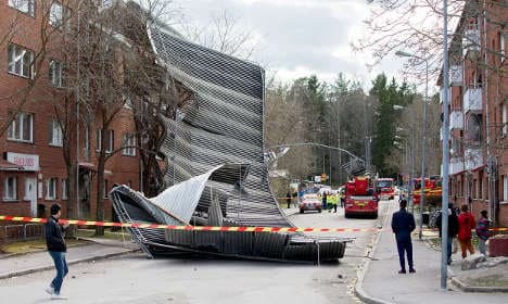Weather chaos as 50mph winds batter Sweden