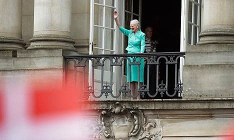 VIDEO: Danes celebrate Queen's birthday