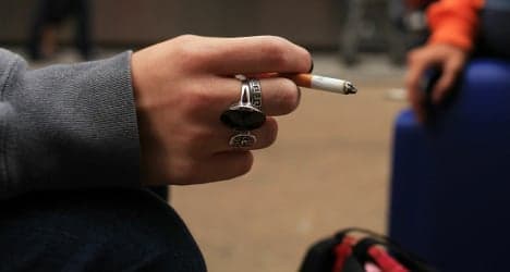 France bans smoking in childrens playgrounds