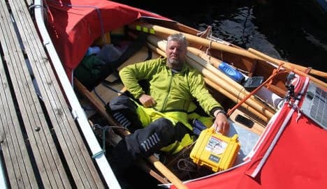 Man rowing entire coast of Norway