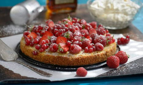 Raspberry dessert 'kills' Swedish pensioners