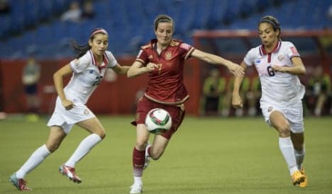 Spain's debutants draw in first World Cup match