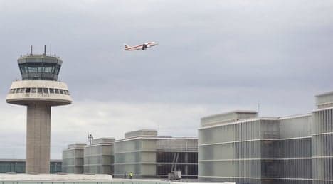 Air traffic control strike continues for second day