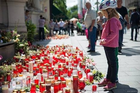 Strache under fire for exploiting tragedy