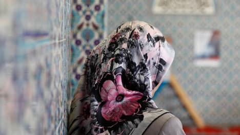 Berlin borough town hall OKs Muslim headscarf