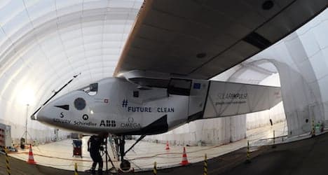 Wing damage grounds Solar Impulse in Japan