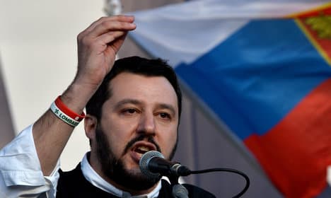 Berlusconi woos Salvini to form alliance